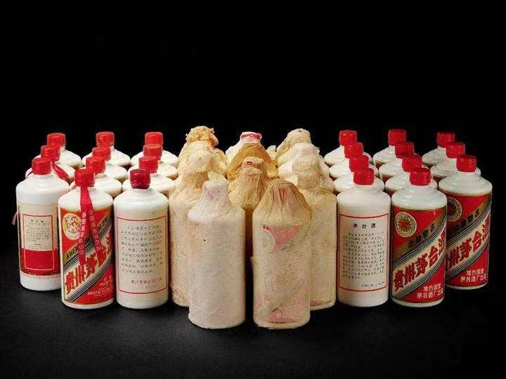 新乐日照岚山回收酒价格哪里回收(附近上门回收茅台酒）?